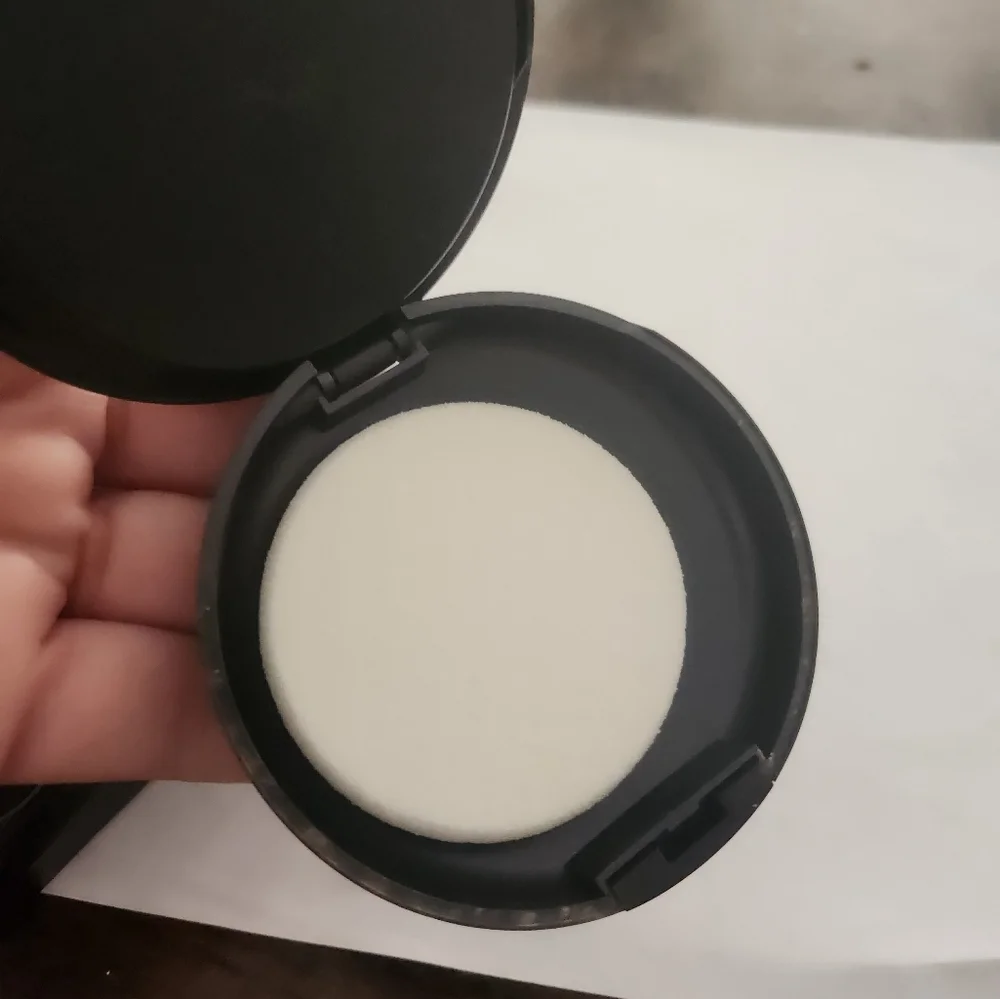 MAC Cosmetics mac studio
